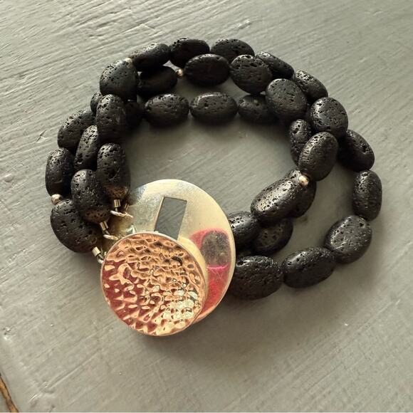 Silpada Black Lava Rock Hammered 925 Sterling Silver Bracelet - Picture 2 of 6